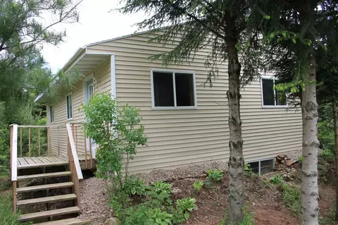 7974 State Hwy 32, Gillett, WI 54124