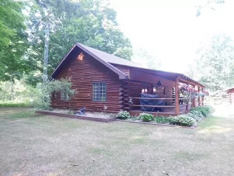 17500 Bailey Ln, Lakewood, WI 54138