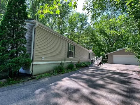 w4378 Tomahawk Lane, Cecil, WI 54111