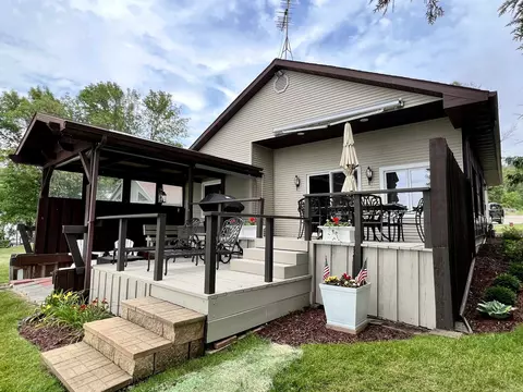 n6663 Harrison Road, Hilbert, WI 54129