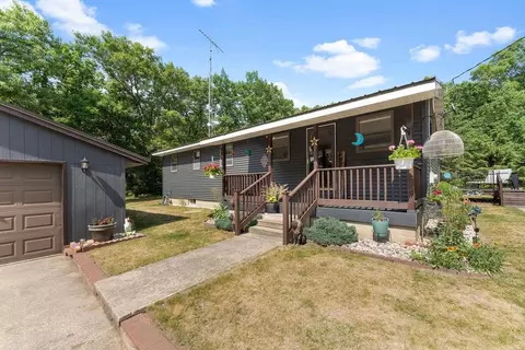 w4916 North Oakhaven Circle, Wautoma, WI 54982