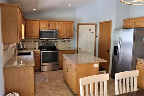 n151 Barberry Lane, Appleton, WI 54915 photo 5