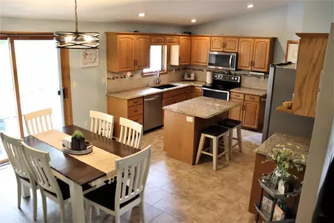 n151 Barberry Lane, Appleton, WI 54915 photo 6