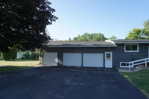 121 E Florida Ave, Appleton, WI 54911 photo 2