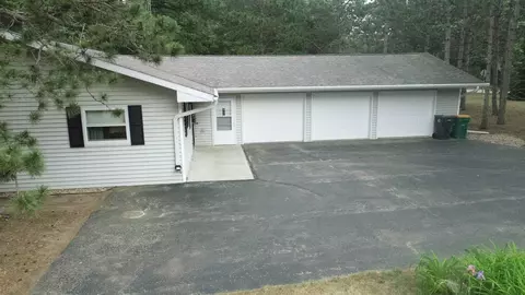 w6366 Hidden Springs Drive, Neshkoro, WI 54960