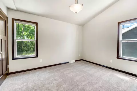 4868 N Vincent Dr, Appleton, WI 54913 photo 15