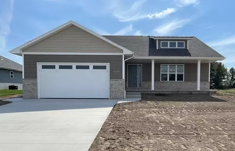 1604 Marie Ln, Green Bay, WI 54313