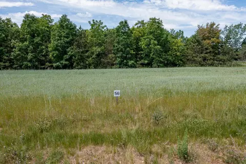 716 Wildwind Dr #56, Hortonville, WI 54944