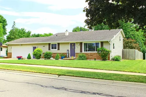 1012 Rosehill Rd, Kaukauna, WI 54130