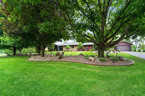 n2976 Rip Van Winkle Lane, Appleton, WI 54913 photo 2