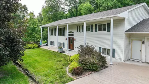 e2546 White Tail Trail, Waupaca, WI 54981