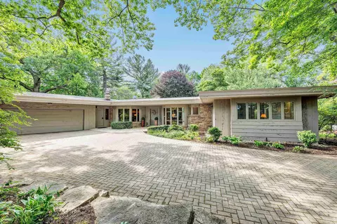 3062 Bay View Dr, Green Bay, WI 54311