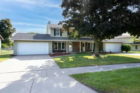 920 E Northwood Dr, Appleton, WI 54911