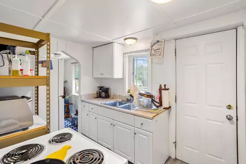 2313 S Jefferson St, Appleton, WI 54915 photo 4