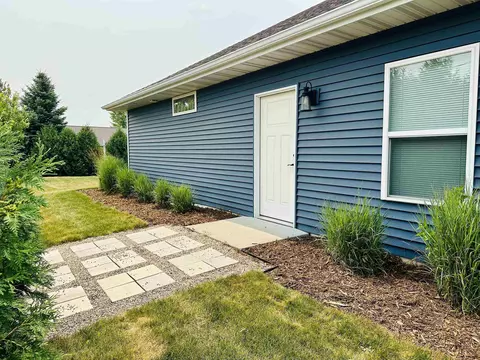 3241 E Aquamarine Ave, Appleton, WI 54913 photo 5