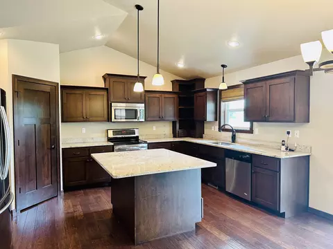 3241 E Aquamarine Ave, Appleton, WI 54913 photo 7
