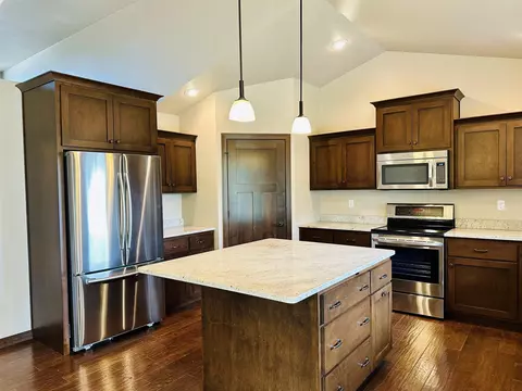 3241 E Aquamarine Ave, Appleton, WI 54913 photo 8
