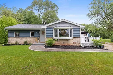 1817 Grace St, De Pere, WI 54115