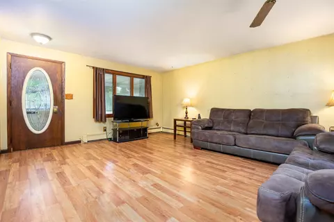 731 E Byrd St, Appleton, WI 54911 photo 3