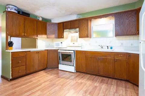 731 E Byrd St, Appleton, WI 54911 photo 9