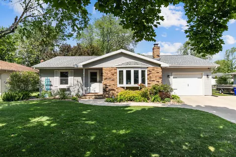 2001 Main Ave, Kaukauna, WI 54130