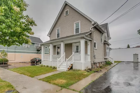 1214 N Superior St, Appleton, WI 54911