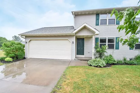 892 Hoffman Rd, Green Bay, WI 54301