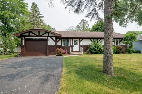 6764 Sunset Trl, Winneconne, WI 54986
