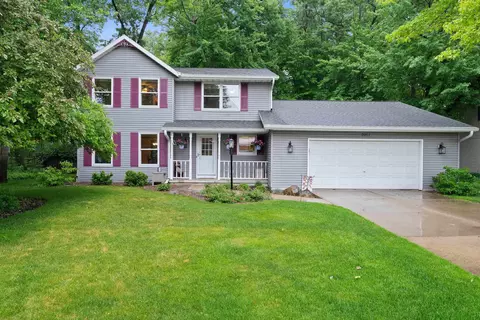 2061 S Point Rd, Green Bay, WI 54313