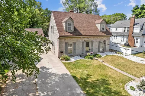 805 Keyes St, Menasha, WI 54952