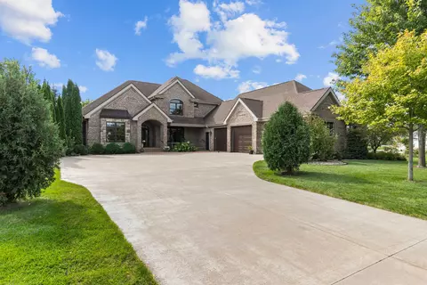 4390 N Orion Ln, Appleton, WI 54913