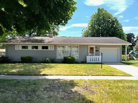 81 Tabbert Ave, Ripon, WI 54971
