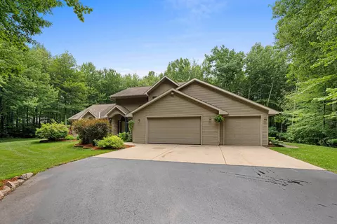 6643 Anthony Dr, Sobieski, WI 54171 photo 4