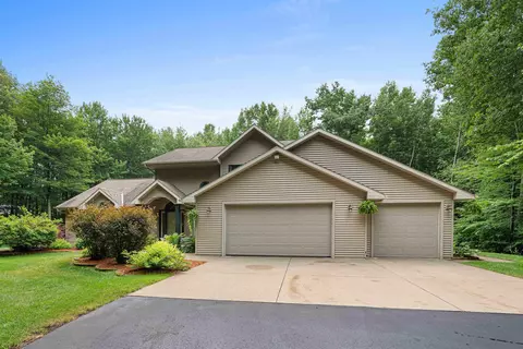 6643 Anthony Dr, Sobieski, WI 54171 photo 3