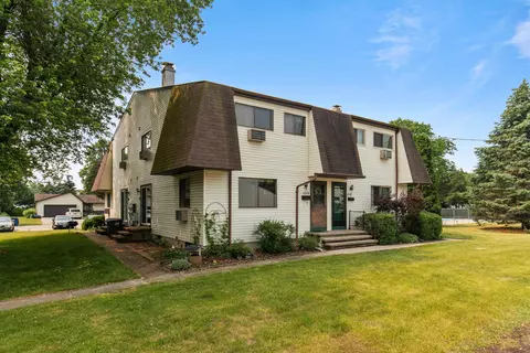 1710 Tonya Trl, Neenah, WI 54956