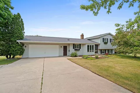 7184 Cth Pp, Greenleaf, WI 54126
