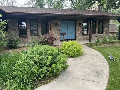 1360 Holiday Ave, Green Bay, WI 54304