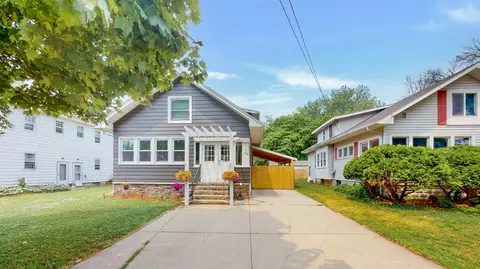 1320 S Van Buren St, Green Bay, WI 54301
