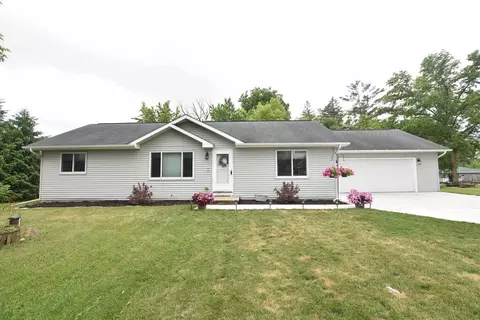 w2225 Liberty Street, Poy Sippi, WI 54967