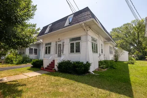 415 E Forest Ave, Neenah, WI 54956