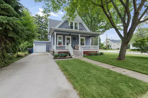 802 Mt Vernon St, Oshkosh, WI 54901