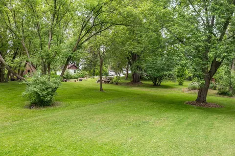 1011 Edgewood Dr, Appleton, WI 54913 photo 4