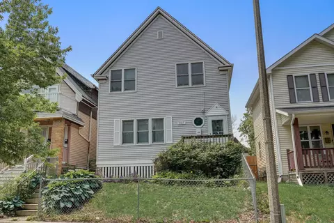 2417 N 34th St, Milwaukee, WI 53210