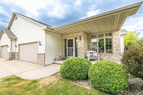 4733 N Fallview Ln, Appleton, WI 54913