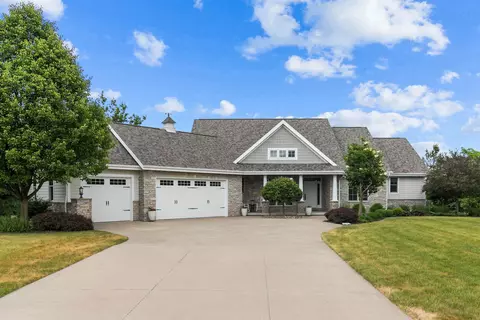 w7066 Rockdale Lane, Greenville, WI 54942