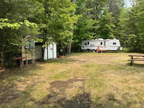 W2212 Otter Ponds Road, Keshena, WI 54135