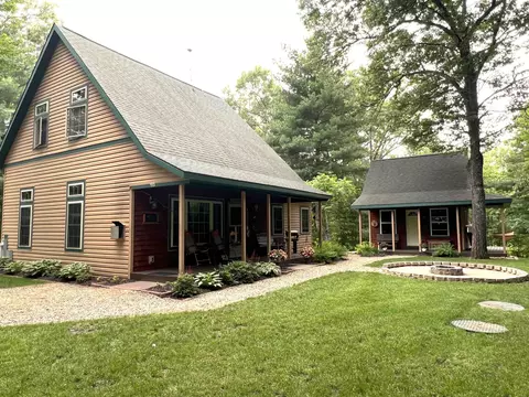 n1301 West Stratton Road, Waupaca, WI 54981