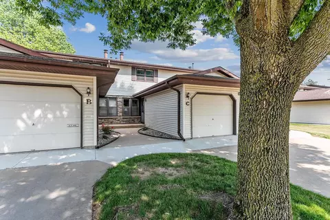 800 S Westhaven Pl #C, Appleton, WI 54914
