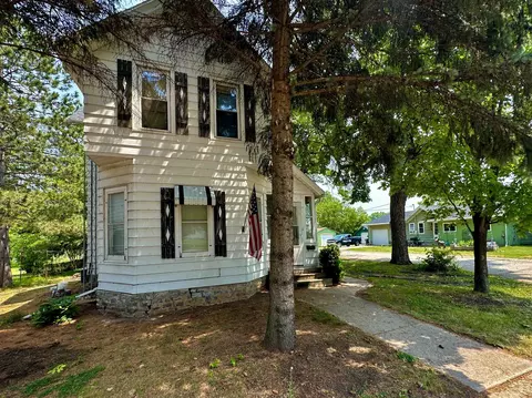 184 N Washington St, Berlin, WI 54923