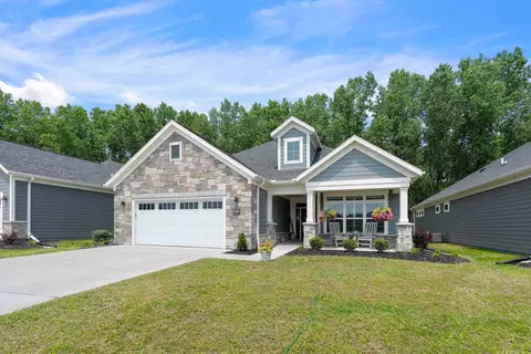 2404 E Baldeagle Dr, Appleton, WI 54913 photo 1